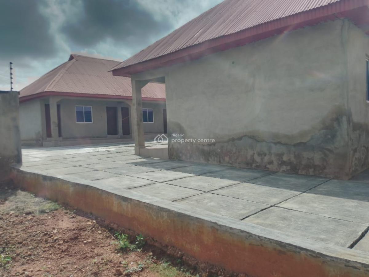 Newly Built Academic Facility Suited for a Secondary School, Peace Estate, Bolorunpelu, Oluwo, Egbeda, Oyo, School for Sale