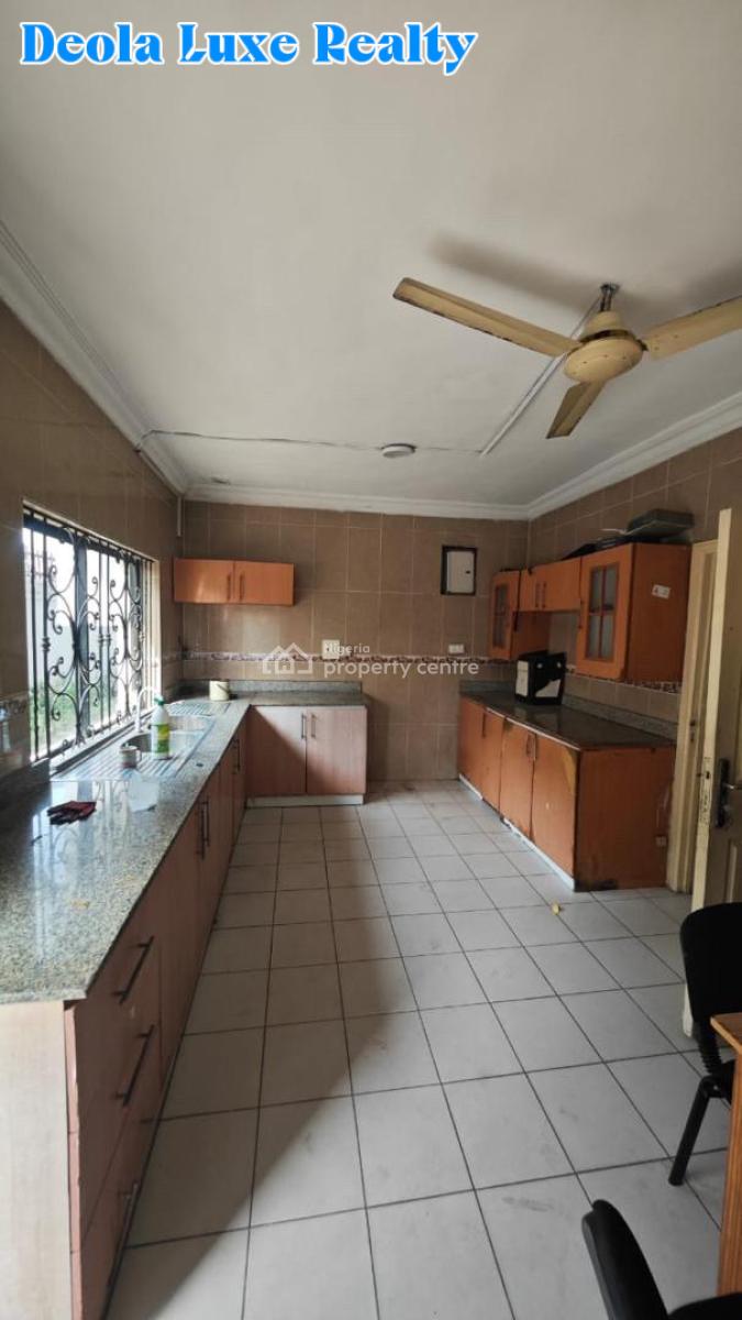 a Well Maintained 4 Bedrooms Semi Detached House, Close to Four Point Hotel, Oniru, Victoria Island (vi), Lagos, Detached Duplex for Rent