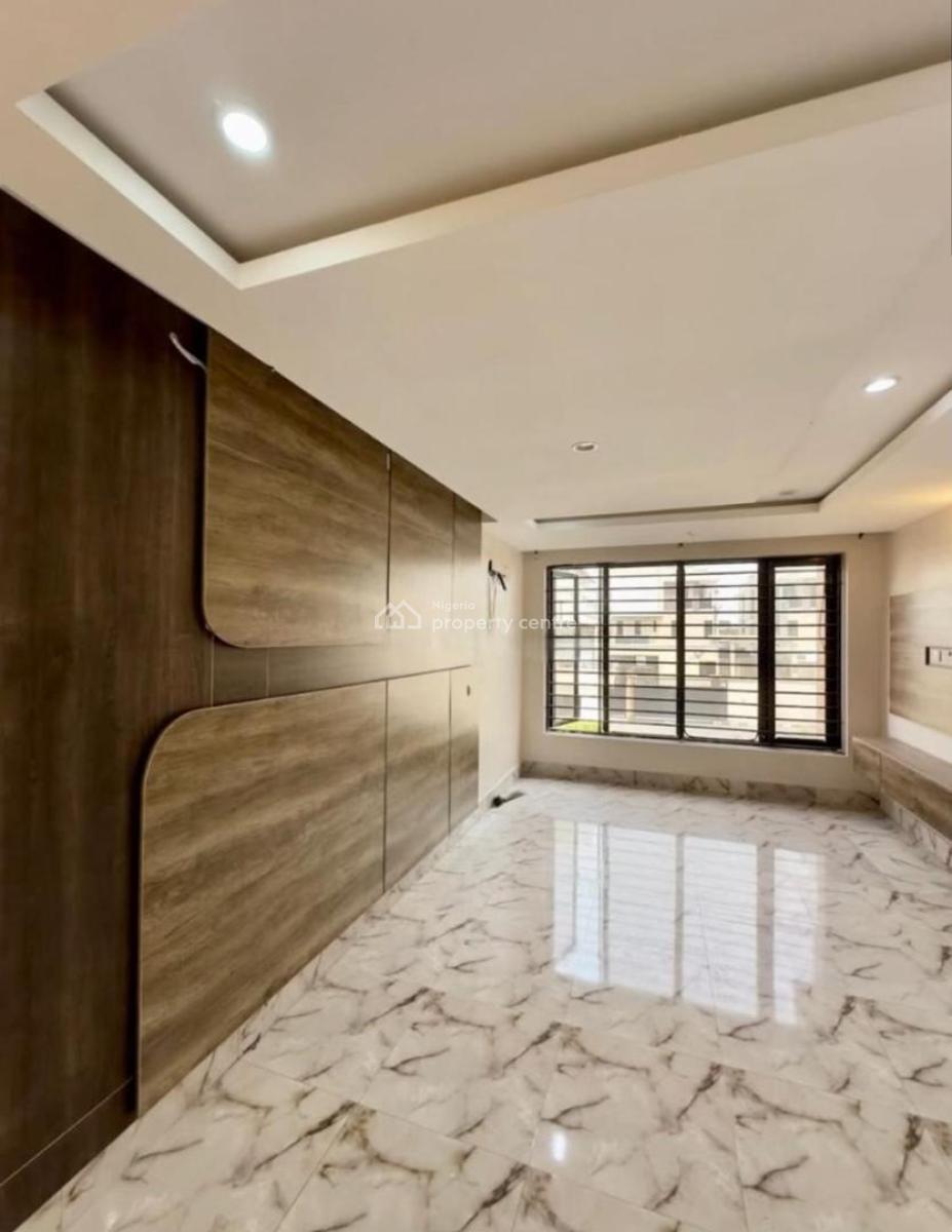 Serviced 4 Bedroom Penthouse on 3 Floors with 1 Room Bq, Lekki Phase 1, Lekki, Lagos, House for Rent