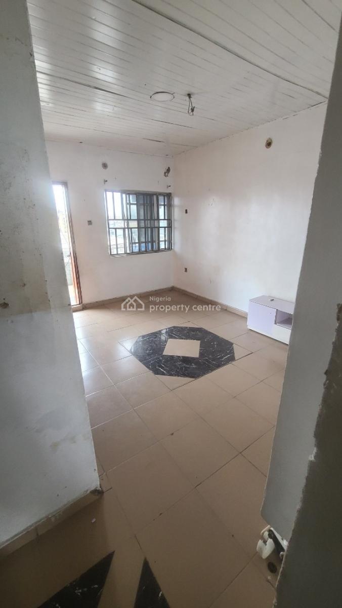 Lovely 1 Bedroom Flat Upstairs with 2 Toilet 1bath, Off Aborishade Road, Lawanson, Surulere, Lagos, Mini Flat (room and Parlour) for Rent