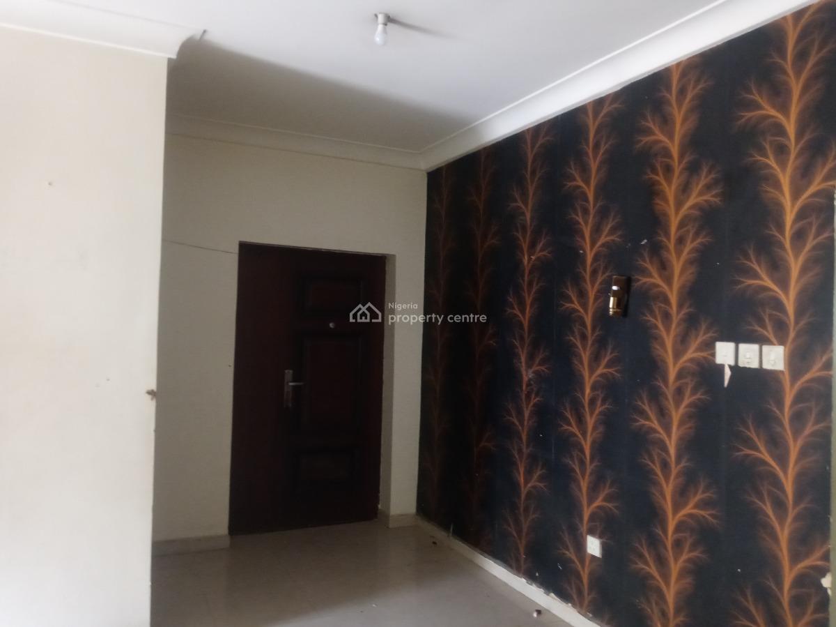 Spacious Three Bedroom Flat, Area 2, Garki, Abuja, Flat / Apartment for Rent