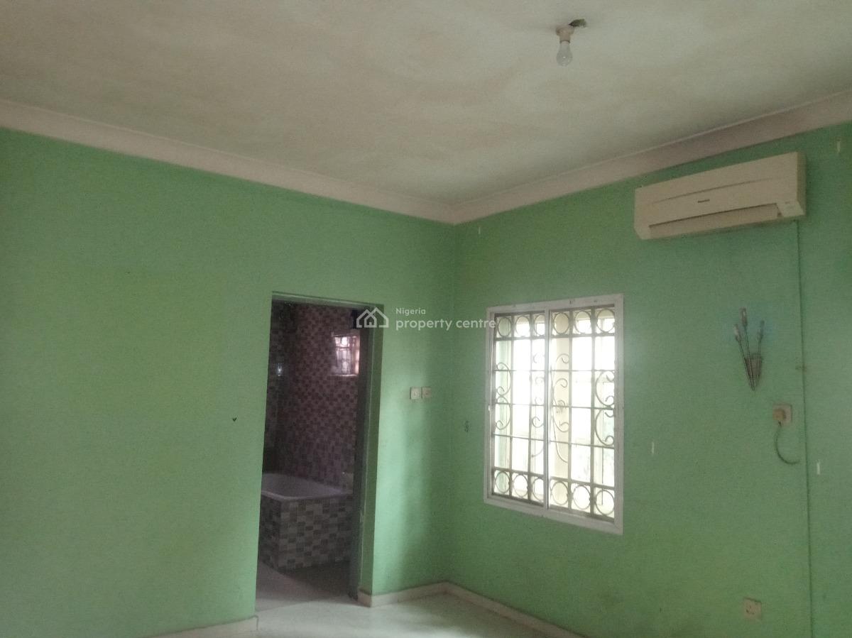 Spacious Three Bedroom Flat, Area 2, Garki, Abuja, Flat / Apartment for Rent