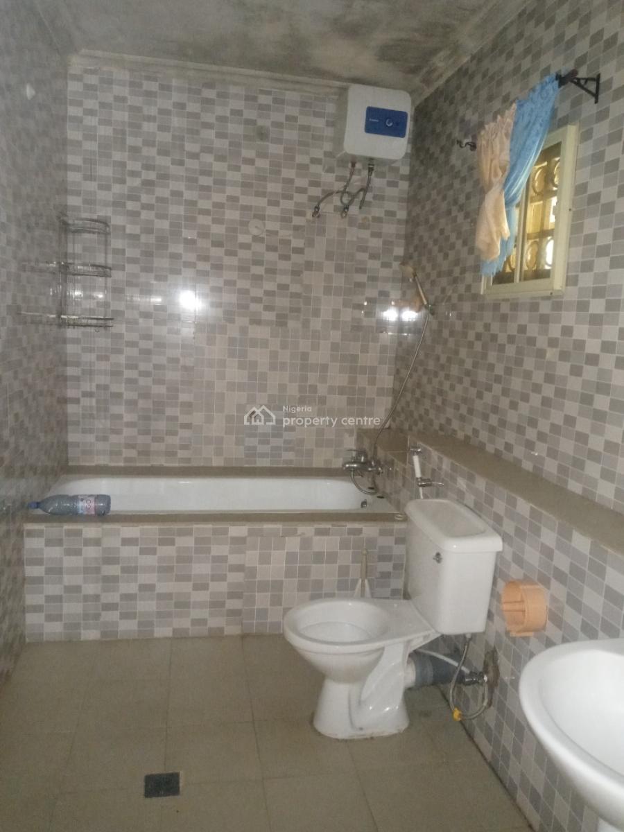 Spacious Three Bedroom Flat, Area 2, Garki, Abuja, Flat / Apartment for Rent