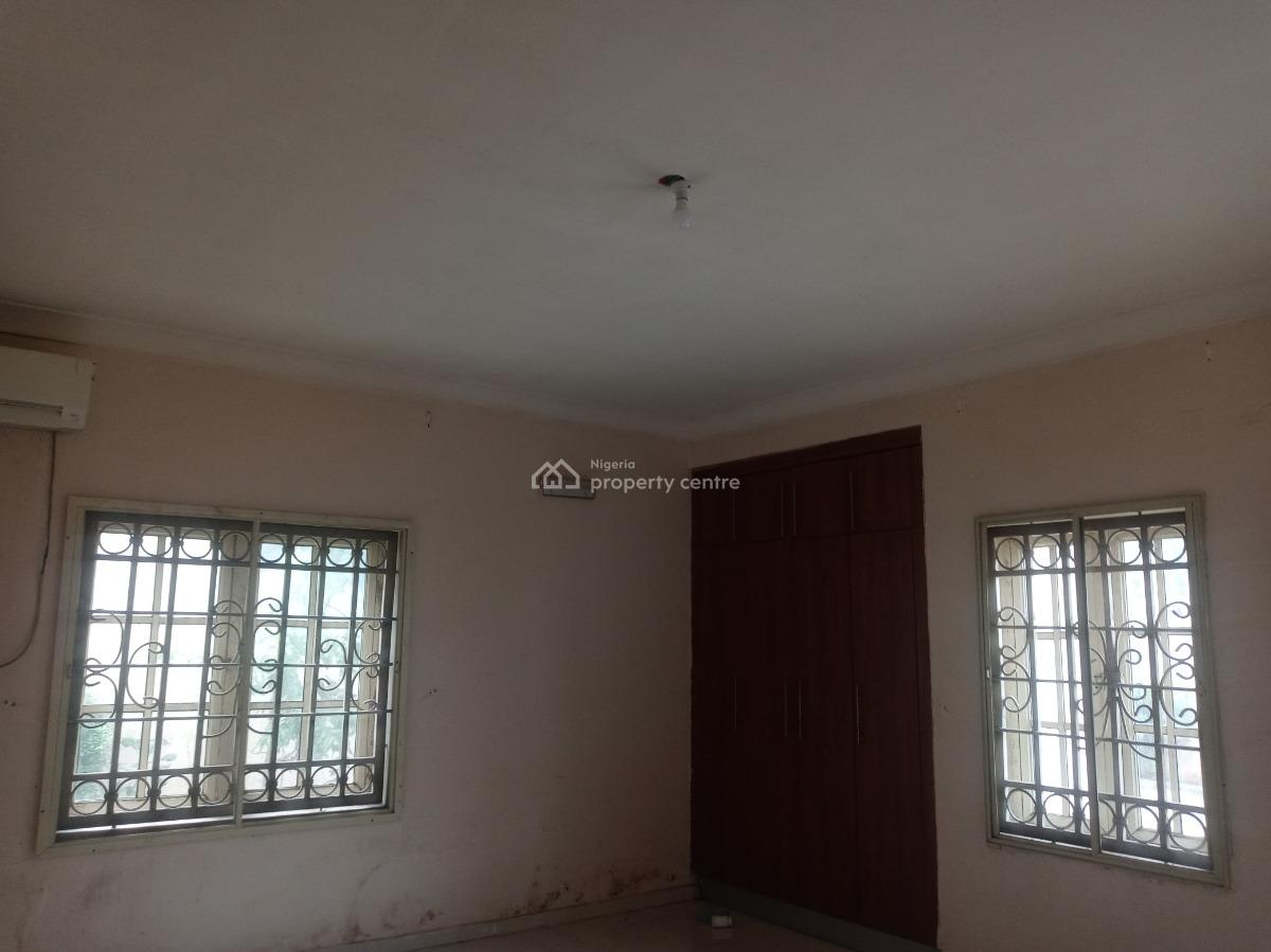 Spacious Three Bedroom Flat, Area 2, Garki, Abuja, Flat / Apartment for Rent