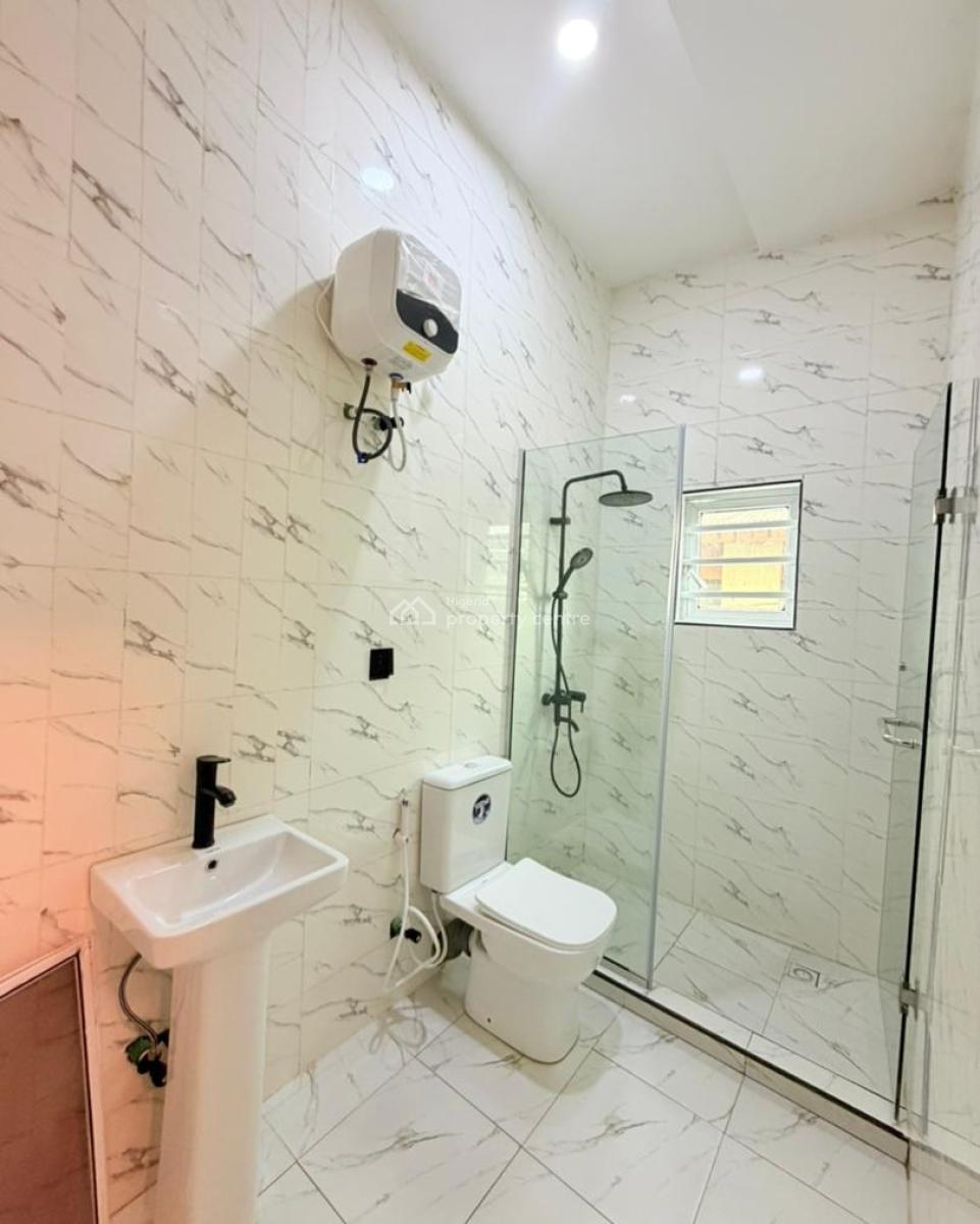 4 Bedroom Semi Detached Duplex with Bq, Gra Phase 1, Magodo, Lagos, Semi-detached Duplex for Sale