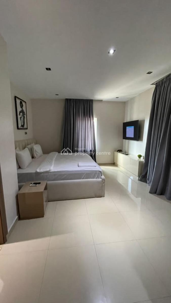 3 Bedroom Apartment with Bq in Ikoyi, Ikoyi, Lagos, Flat / Apartment for Rent