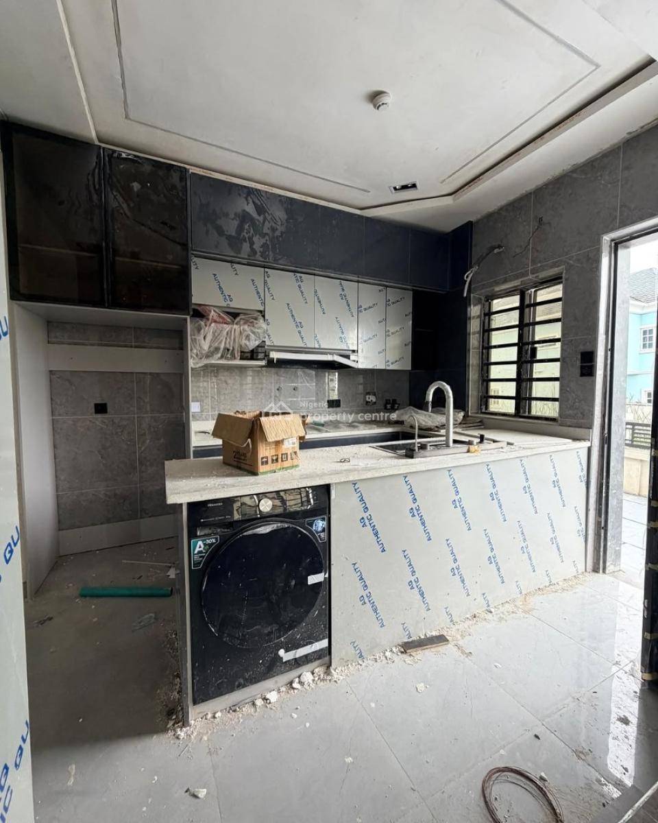 4 Bedroom Fully Detached Duplex with Bq, Surulere, Lagos, Detached Duplex for Sale