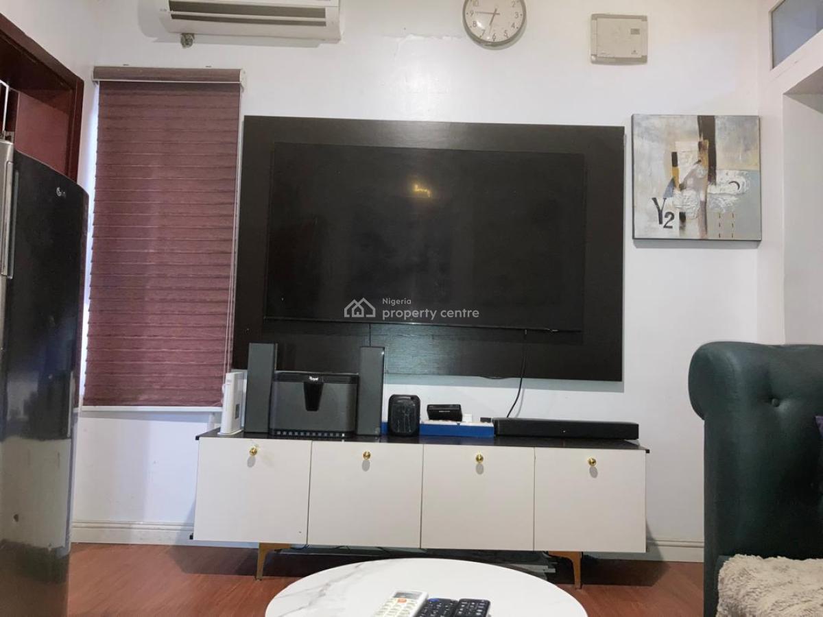 Luxury Furnished & Serviced 1-bedroom Apartment with Pool, Gym & Smart, Admiralty Way, Lekki Phase 1, Lekki, Lagos, Mini Flat (room and Parlour) for Rent