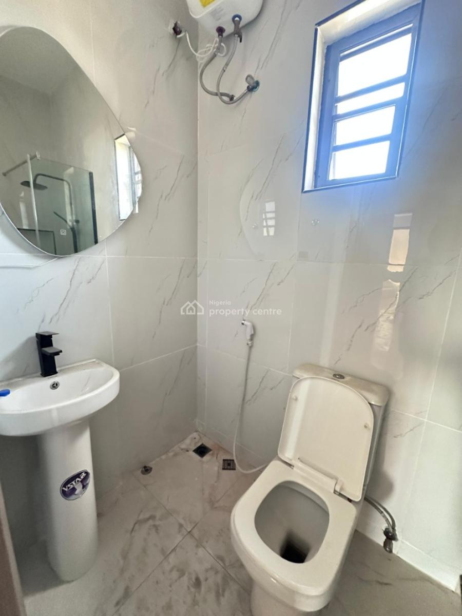 2 Bedroom Apartment+pool & Gym, Lekki Phase 1, Lekki Phase 1, Lekki, Lagos, Flat / Apartment for Rent