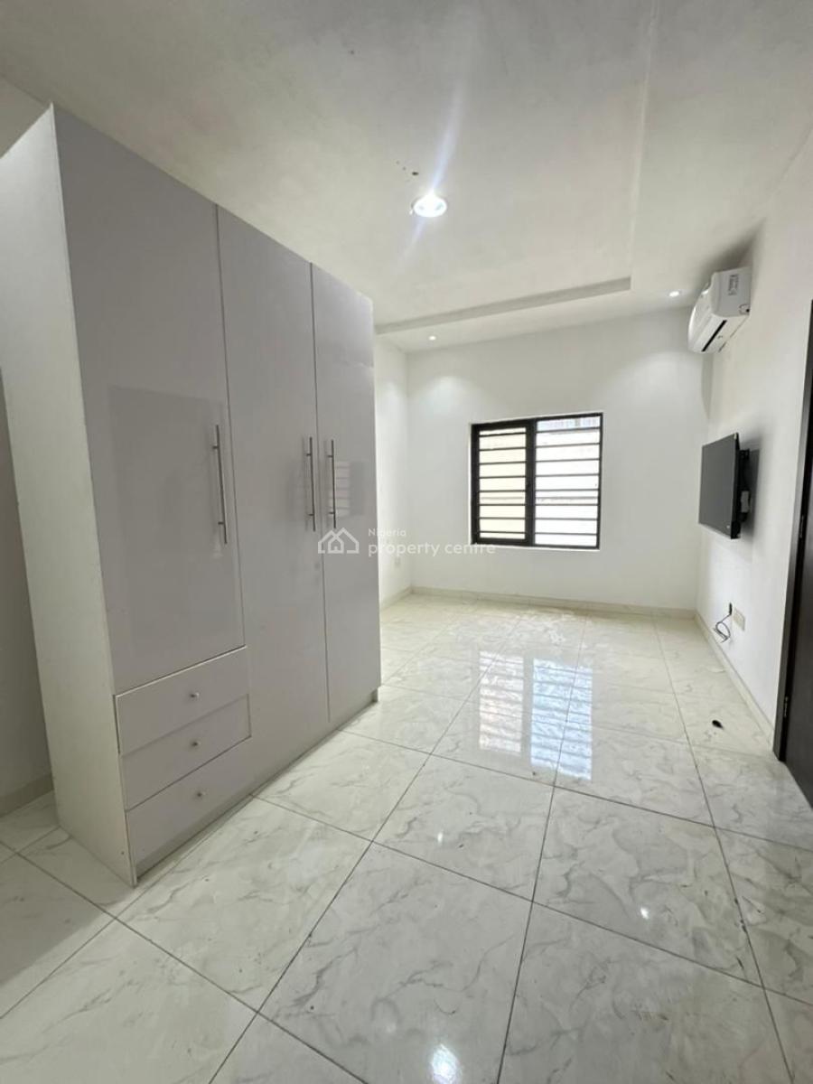 2 Bedroom Apartment with S/pool, Lekki Phase 1, Lekki Phase 1, Lekki, Lagos, Flat / Apartment for Rent