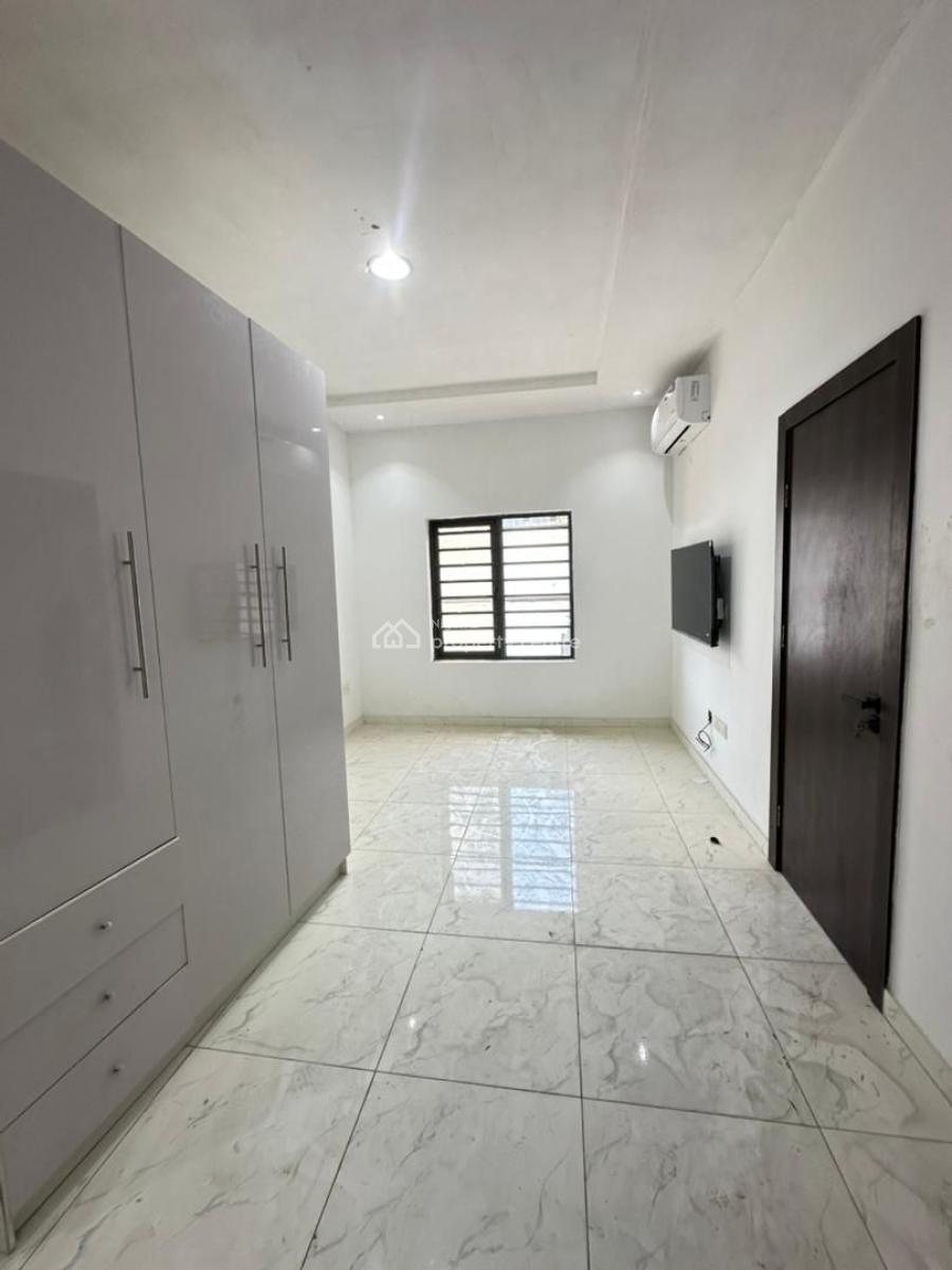 2 Bedroom Apartment with S/pool, Lekki Phase 1, Lekki Phase 1, Lekki, Lagos, Flat / Apartment for Rent