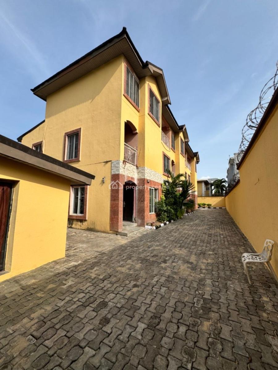4 Bedroom Terrace Duplex Commercial, Lekki Phase 1, Lekki, Lagos, Office Space for Rent