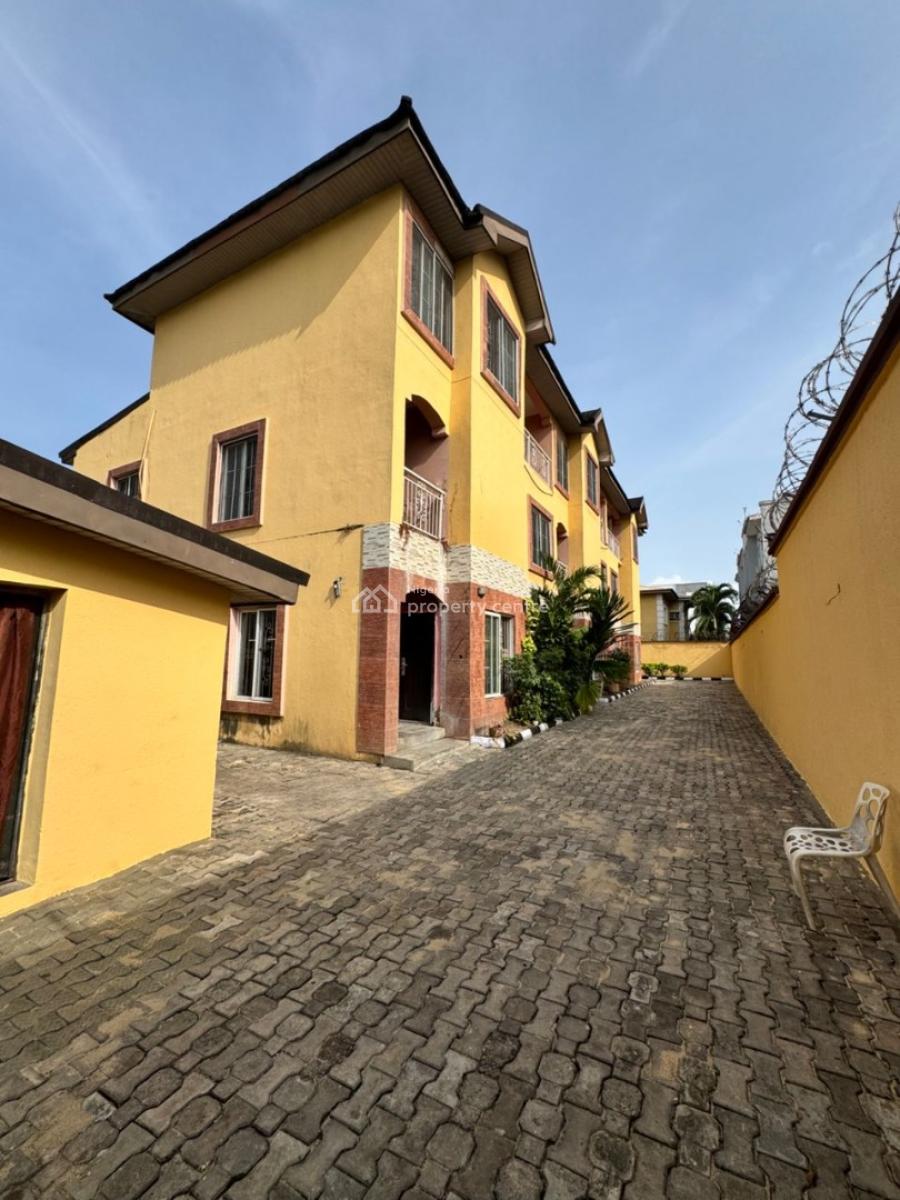 4 Bedroom Terrace Duplex Commercial, Lekki Phase 1, Lekki, Lagos, Office Space for Rent