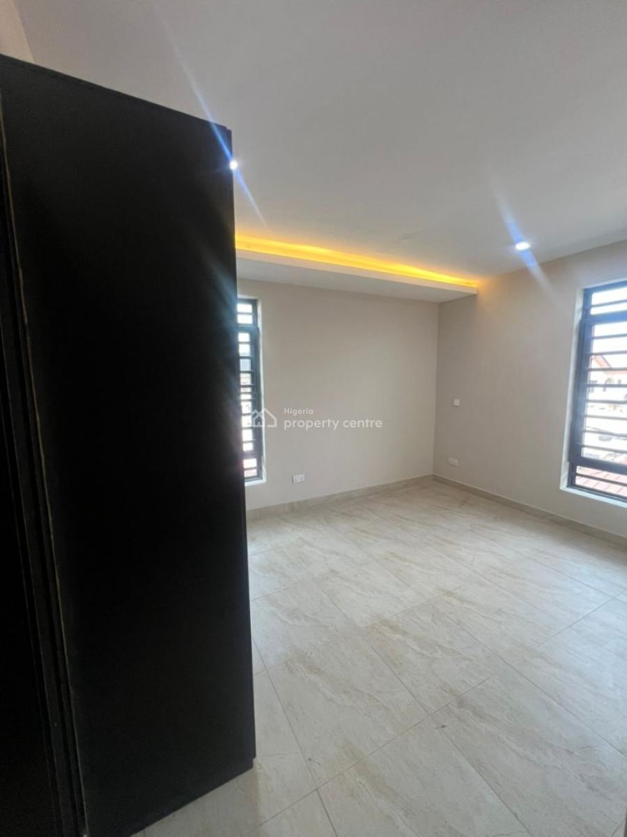 Luxurious Newly Built 3 Bedroom Flat with Bq, Bisola Durosinmi Etti Drive, Lekki, Lagos, Flat / Apartment for Sale