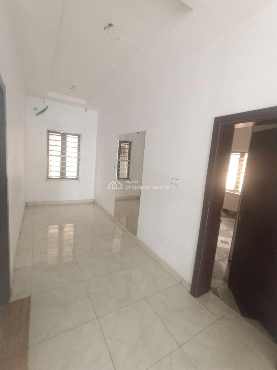 Spacious 2 Bedroom Flat, La Defense Close,off Ado Road ,lekki Palm City Extension, Ajah, Lagos, House for Rent