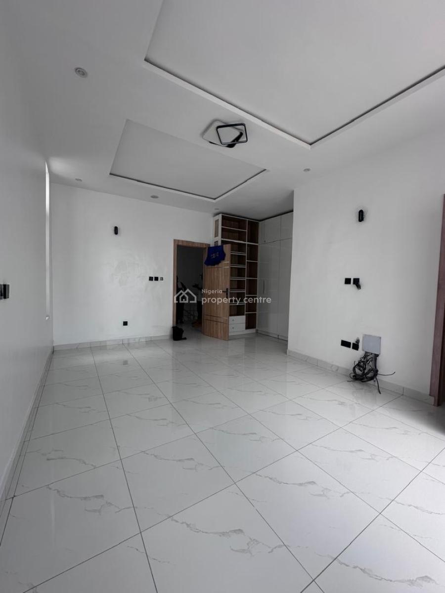 Well Built 4 Bedroom Terrace Duplex, Chevron, Lekki, Lagos, Terraced Duplex for Sale