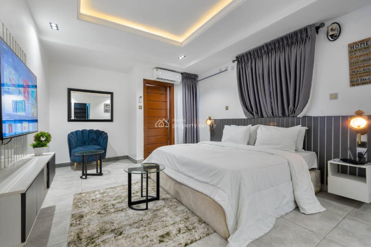 Luxury 4bedroom Duplex with Snooker, Ps5 & Balcony, 24/7 Power, Aesthetically Pleasing, En-suite Rooms, Comfortable Stay, Lekki Phase 1, Lekki, Lagos, House Short Let