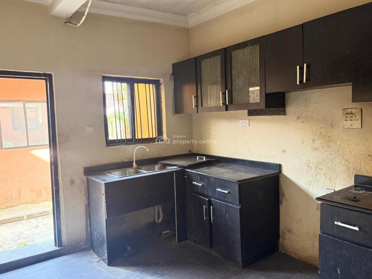 Nice and Spacious 3bedroom Apartment All Rooms En-suite, Close to Piccadilly, Agungi, Lekki, Lagos, Flat / Apartment for Rent