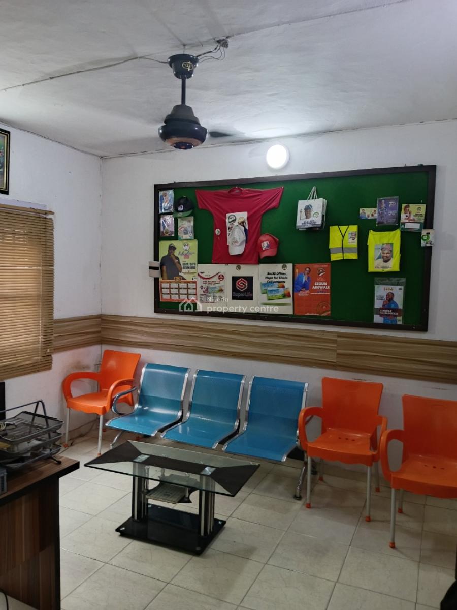 Super and Executive Room & Parlor Office  Space, on Ishaga Road, Surulere, Surulere, Lagos, Office Space for Rent