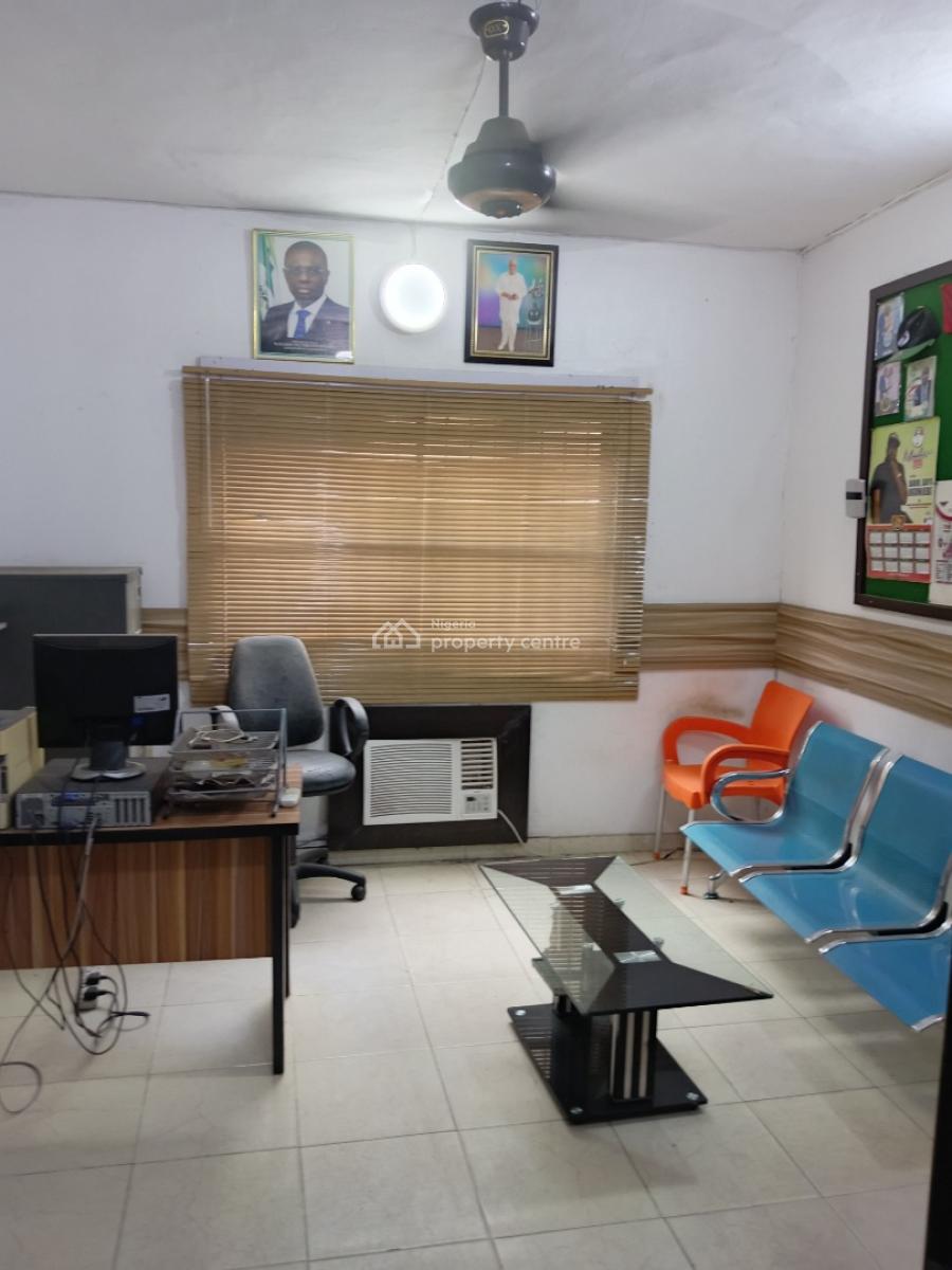 Super and Executive Room & Parlor Office  Space, on Ishaga Road, Surulere, Surulere, Lagos, Office Space for Rent