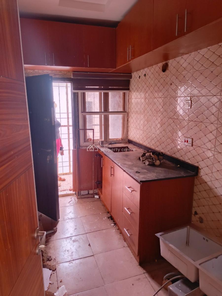 Clean Well Renovated 3 Bedroom Flat in an Estate, Dawaki By Modern Market, Dawaki, Gwarinpa, Abuja, Flat / Apartment for Rent