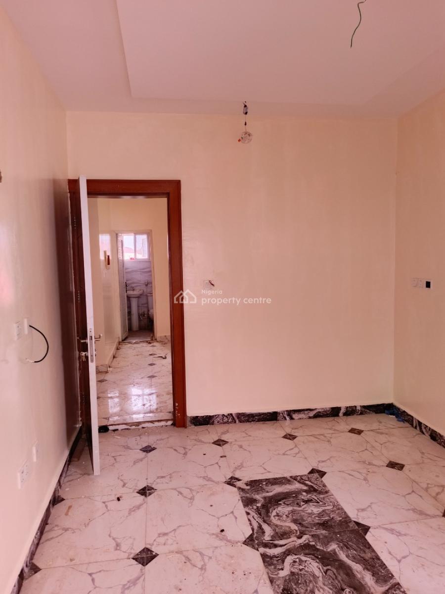 Clean Well Renovated 3 Bedroom Flat in an Estate, Dawaki By Modern Market, Dawaki, Gwarinpa, Abuja, Flat / Apartment for Rent