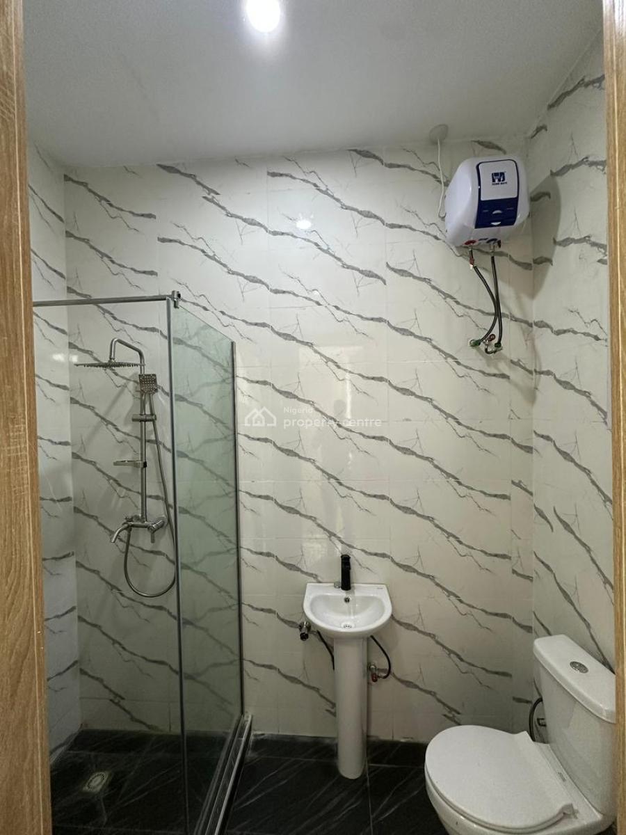 2 Bedroom Apartment with Gym, Chevron, Lekki, Lagos, Block of Flats for Sale
