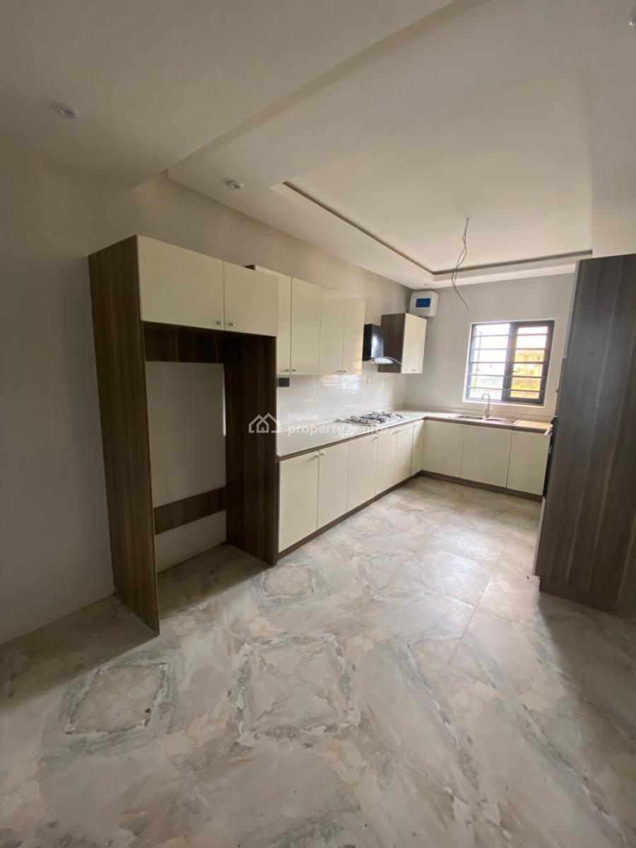 4 Bedroom Terrace Duplex, Spg Road, Ologolo, Lekki, Lagos, Terraced Duplex for Rent