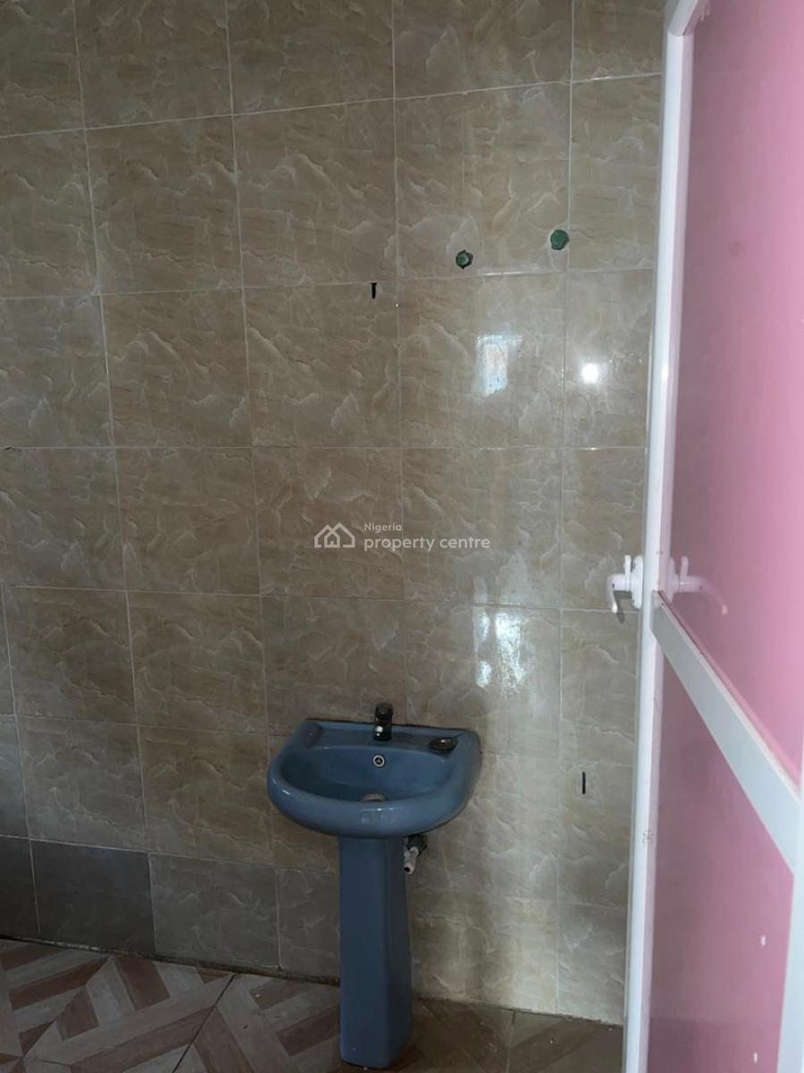 Two Bedrooms Flat, Remlek, Badore, Ajah, Lagos, Flat / Apartment for Rent