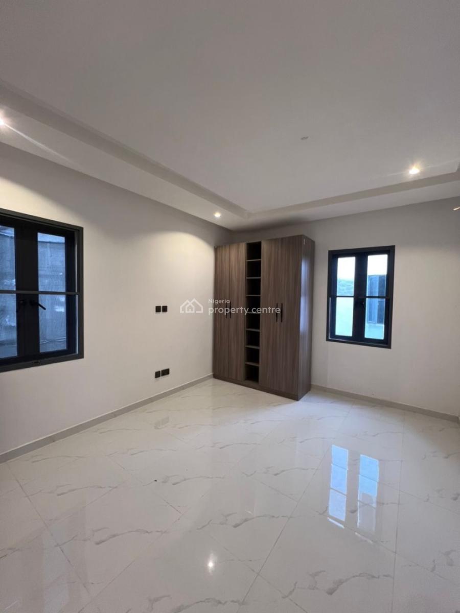 Good Deal: 3 Bedroom Apartment with Bq, Ikate, Lekki, Lagos, Flat / Apartment for Sale