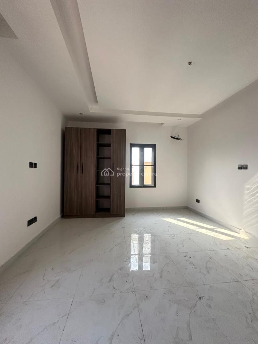Good Deal: 3 Bedroom Apartment with Bq, Ikate, Lekki, Lagos, Flat / Apartment for Sale
