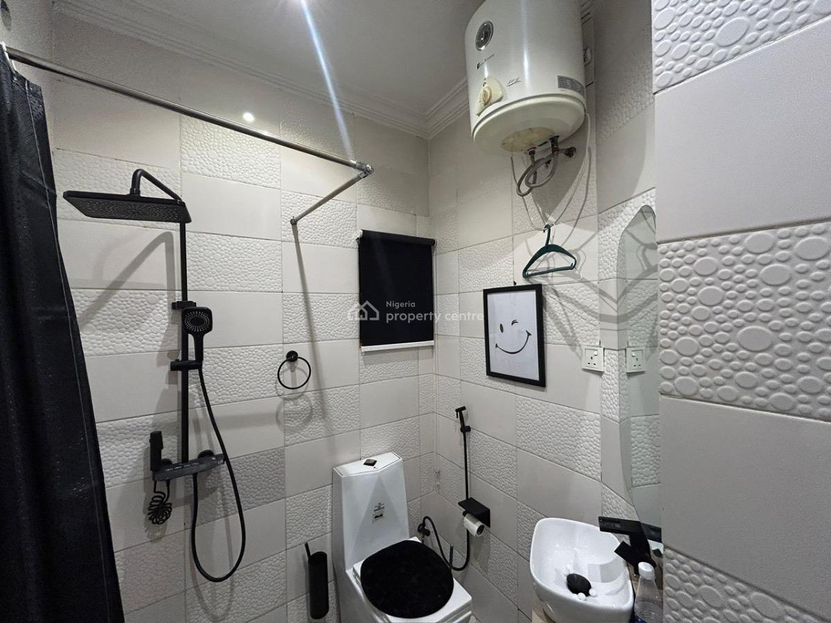 Beautiful 1 Bedroom Apartment, Lekki Phase 1, Lekki, Lagos, Mini Flat (room and Parlour) Short Let