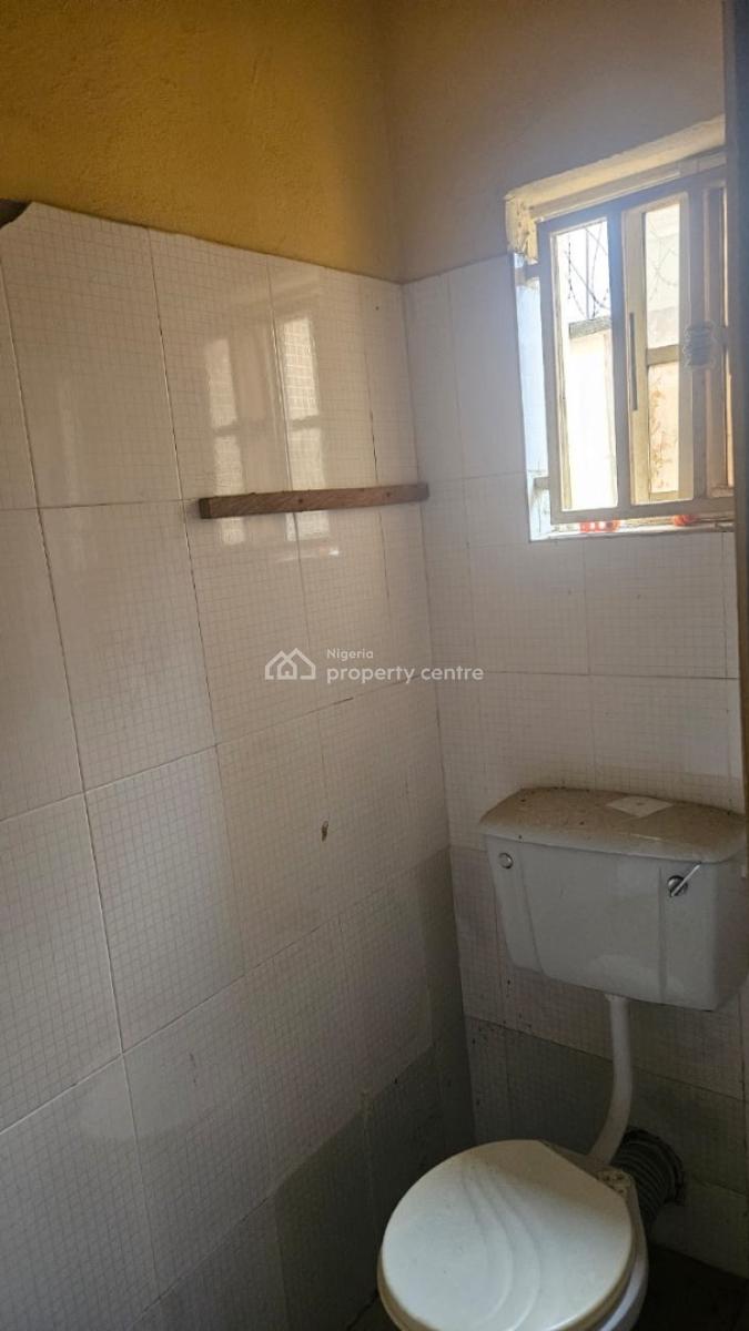 Clean 2 Bedroom Directly Along Interlocked Rd, Badore, Ajah, Lagos, Flat / Apartment for Rent