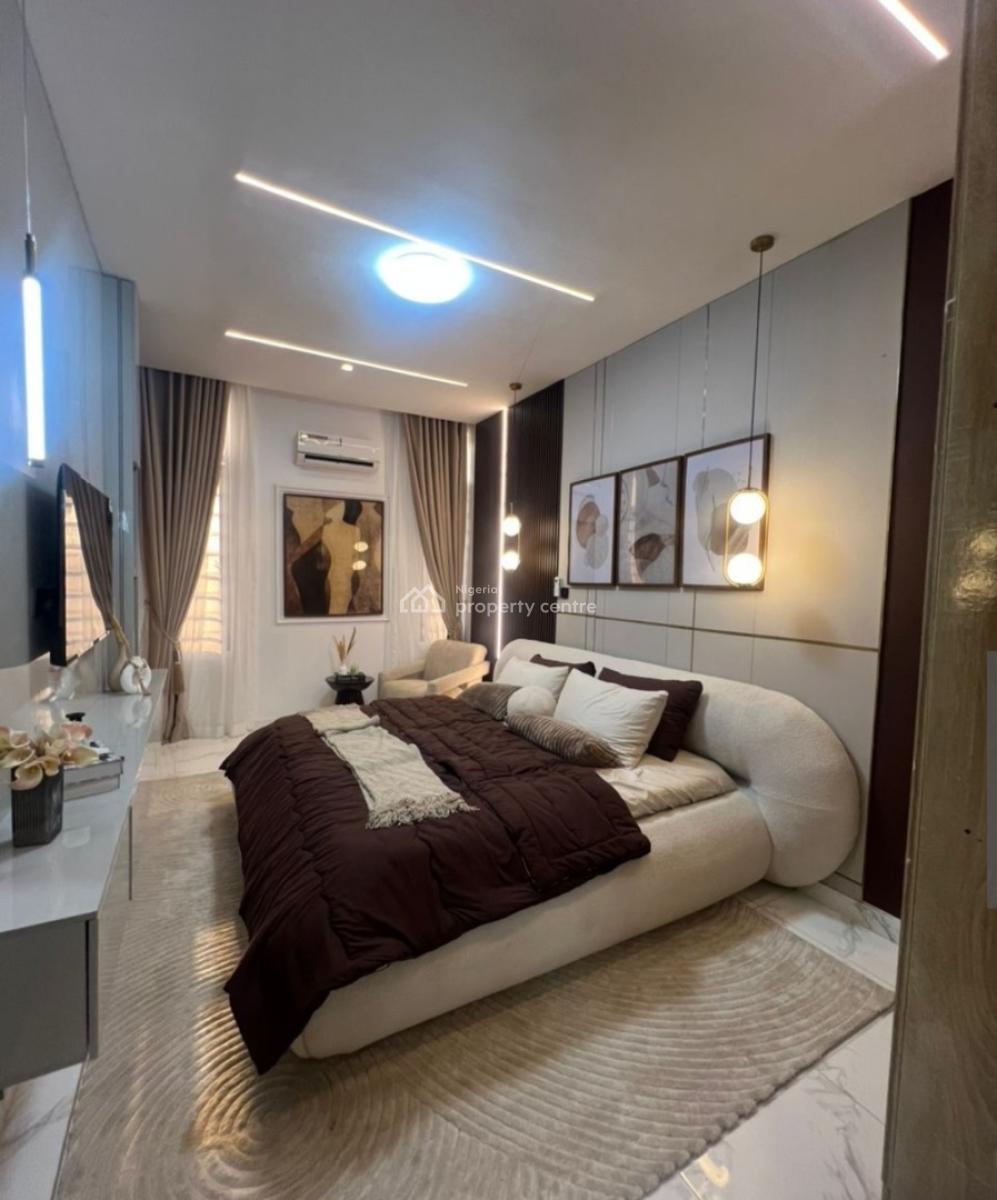 2 Bedrooms with Swimming Pool and Gym, Ologolo, Lekki, Lagos, Flat / Apartment for Rent