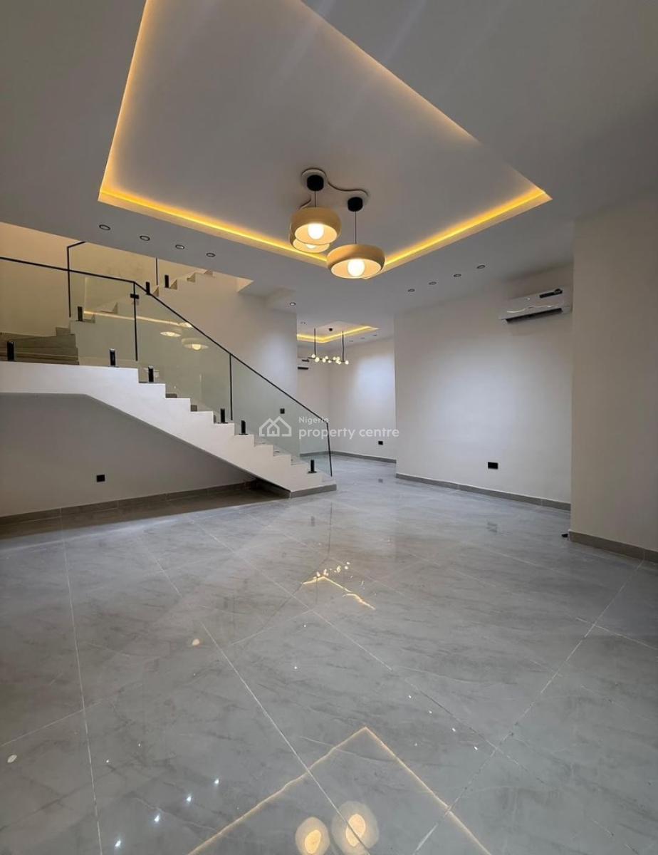 Beautiful 3 Bedroom Maisonette, Lekki Phase 1, Lekki Phase 1, Lekki, Lagos, Detached Duplex for Rent