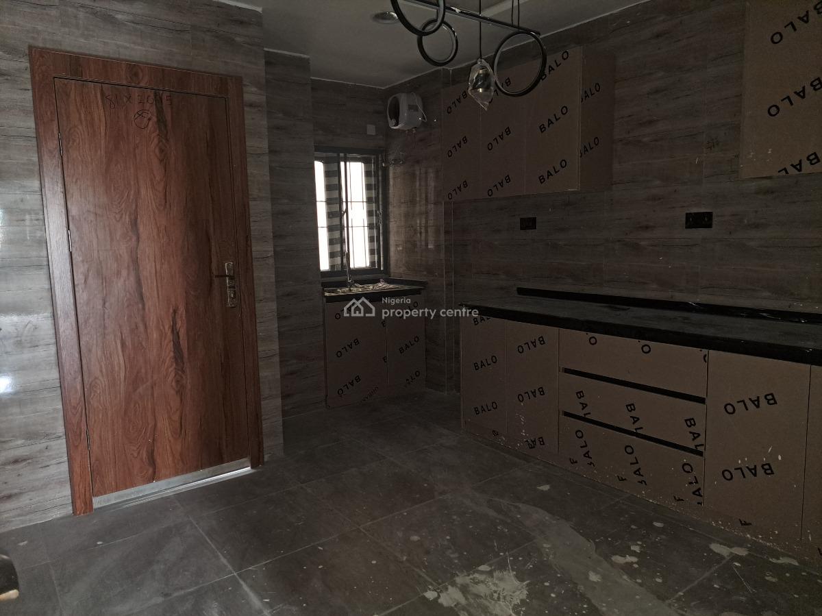 Brand New and Serviced 2 Bedroom Apartment (upstairs), Lekki Phase 1, Lekki, Lagos, Flat / Apartment for Rent