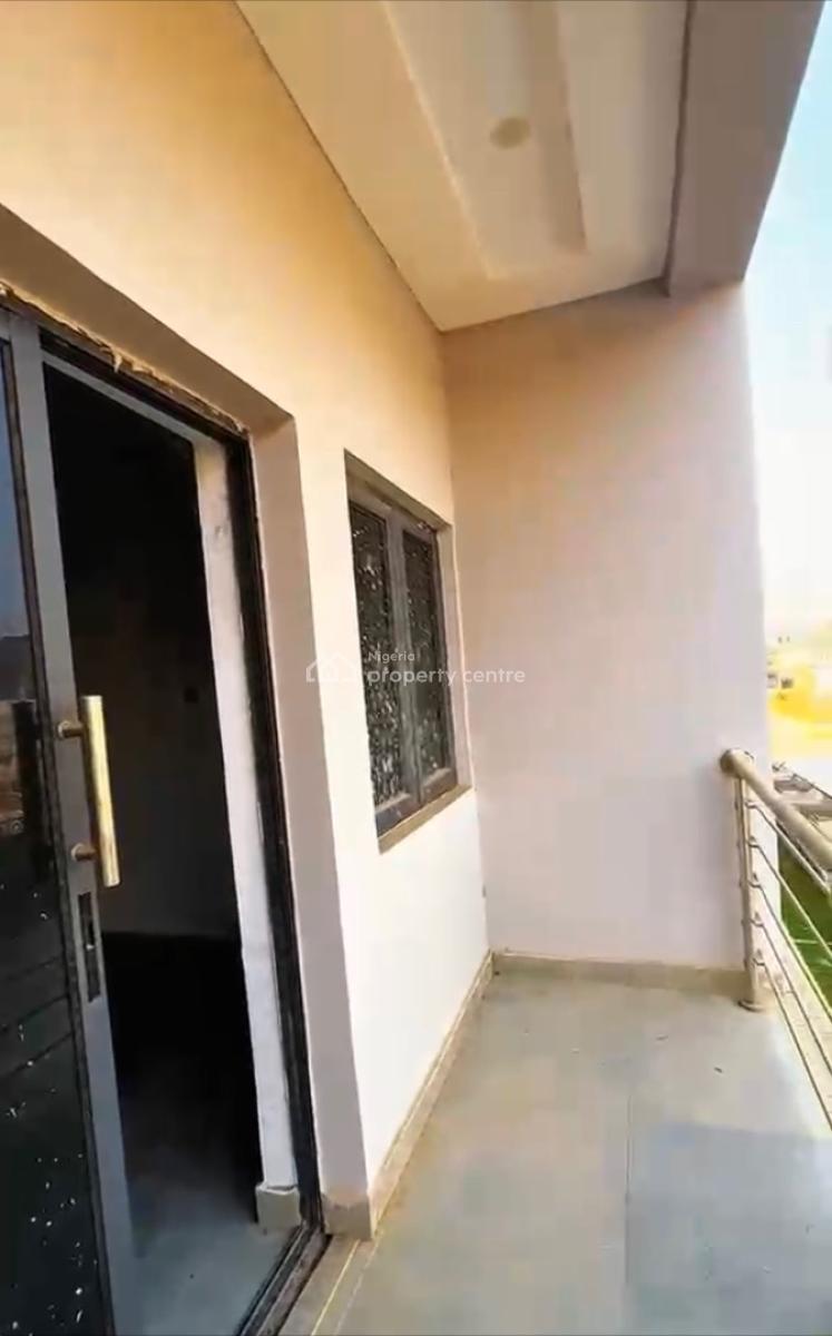 Luxurious Spacious 2bedroom En-suite Flat, River Park Estate, Lugbe District, Abuja, Block of Flats for Sale