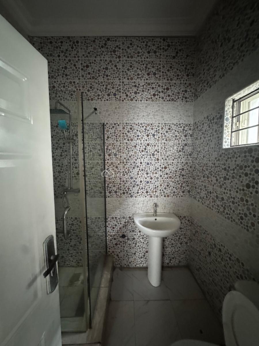 Standard Single Room in a Duplex Shared Apt, Oral Estate Lekki Lagos, Lekki, Lagos, Self Contain (single Rooms) for Rent