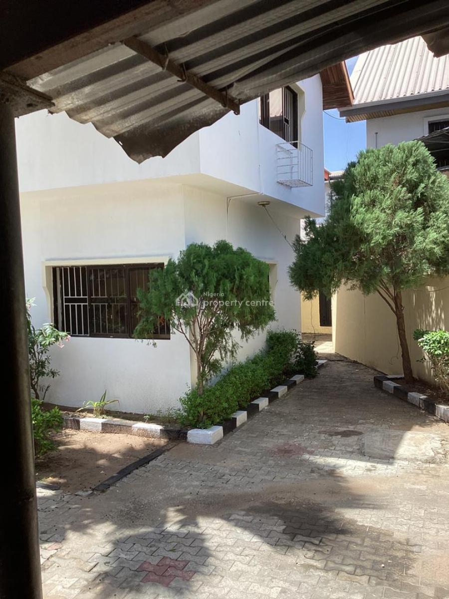 7 Bedroom Fully Detached House with Two Bq, Victoria Island (vi), Lagos, Flat / Apartment for Rent