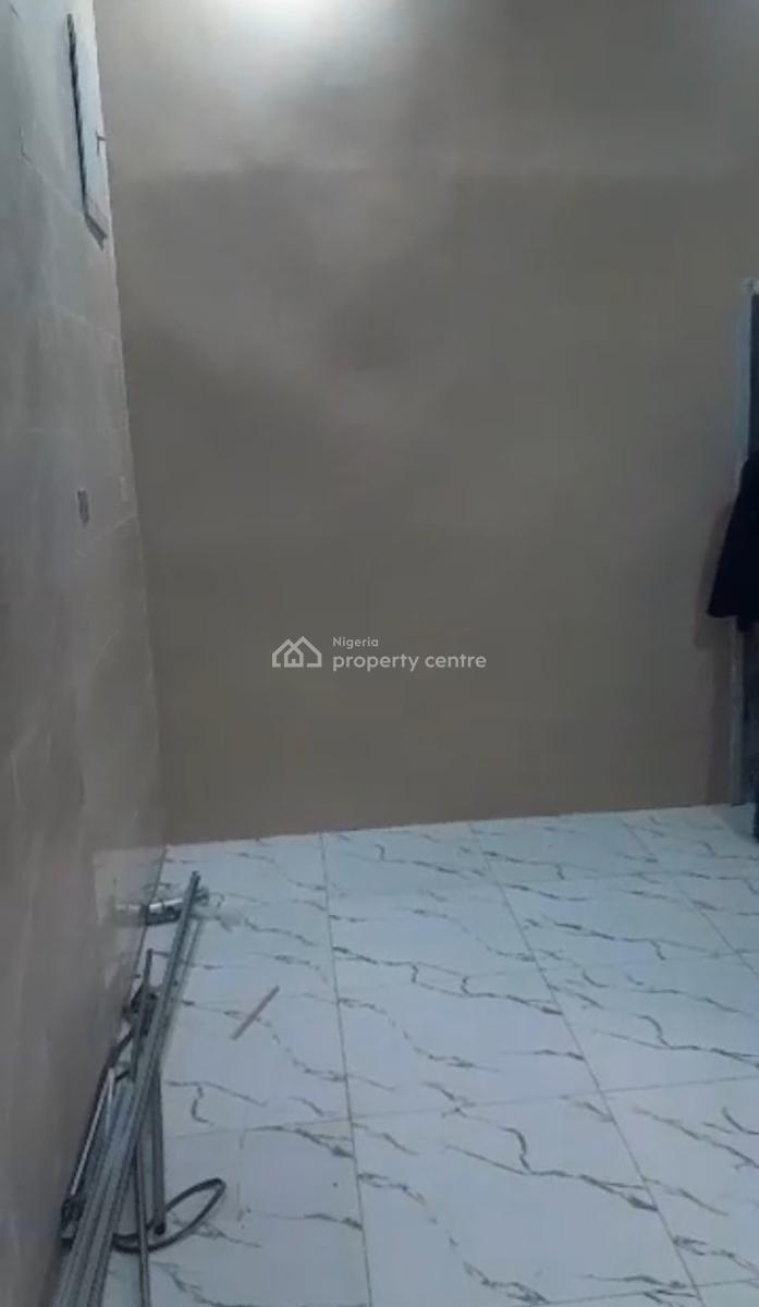 Fully Serviced Studio Apartment with Steady Power Supply, Osapa, Lekki, Lagos, Self Contain (single Rooms) for Rent
