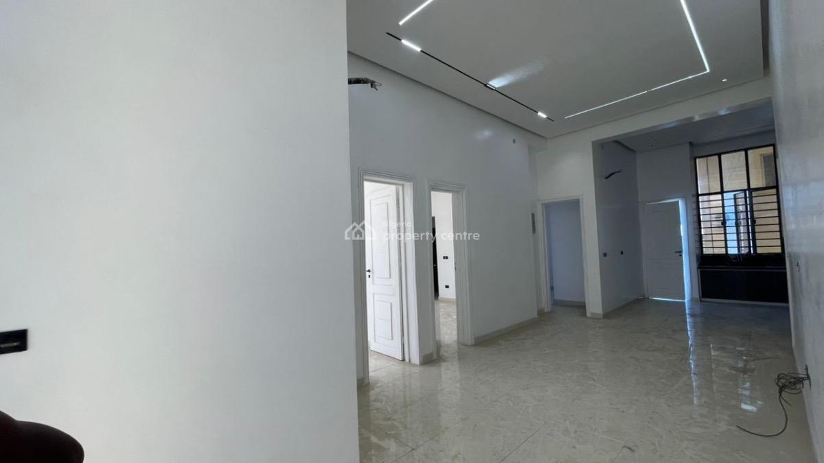 Luxurious 3 Bedrooms Apartment Without Bq, Lekki Phase 1, Lekki, Lagos, Flat / Apartment for Sale