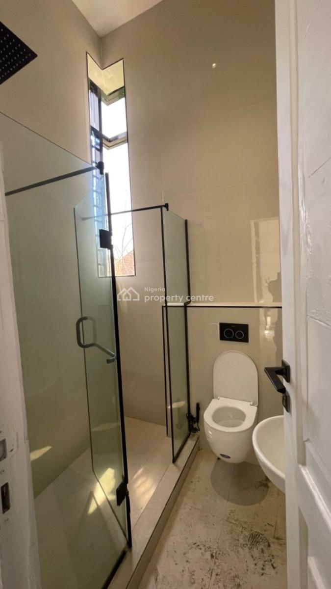 Luxurious 3 Bedrooms Apartment Without Bq, Lekki Phase 1, Lekki, Lagos, Flat / Apartment for Sale