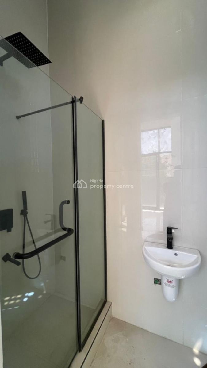 Luxurious 3 Bedrooms Apartment Without Bq, Lekki Phase 1, Lekki, Lagos, Flat / Apartment for Sale