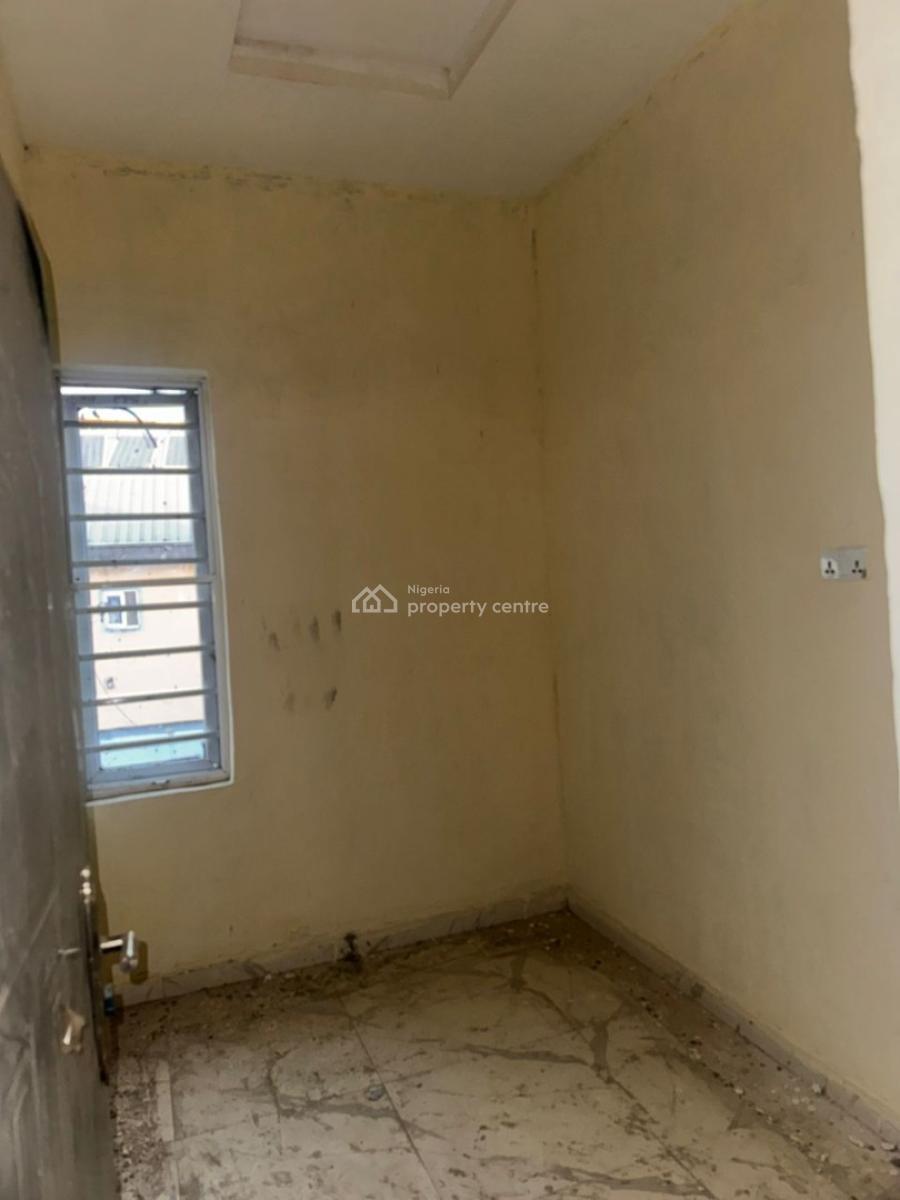 Luxury 3-bedroom Flat with Excellent Facility, Ogombo, Ajah, Lagos, Flat / Apartment for Rent