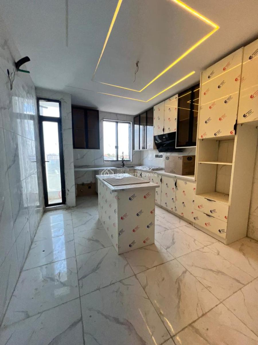 Spacious 3 Bedroom Apartment in a Secured Estate, Close to Lekki Phase 1, Ikate, Lekki, Lagos, Block of Flats for Sale