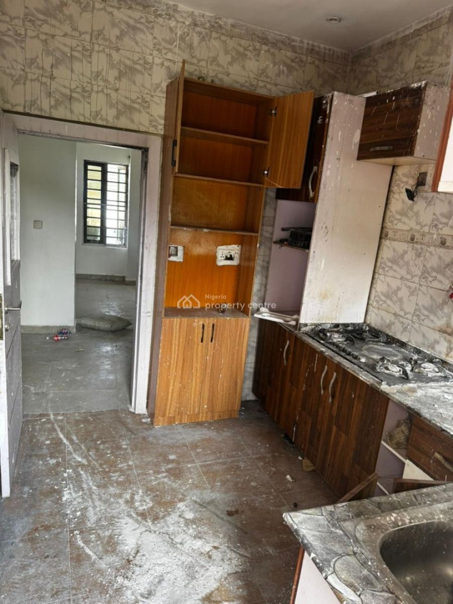 Luxury 3-bedroom Flat with Excellent Facility, Ogombo, Ajah, Lagos, Flat / Apartment for Rent