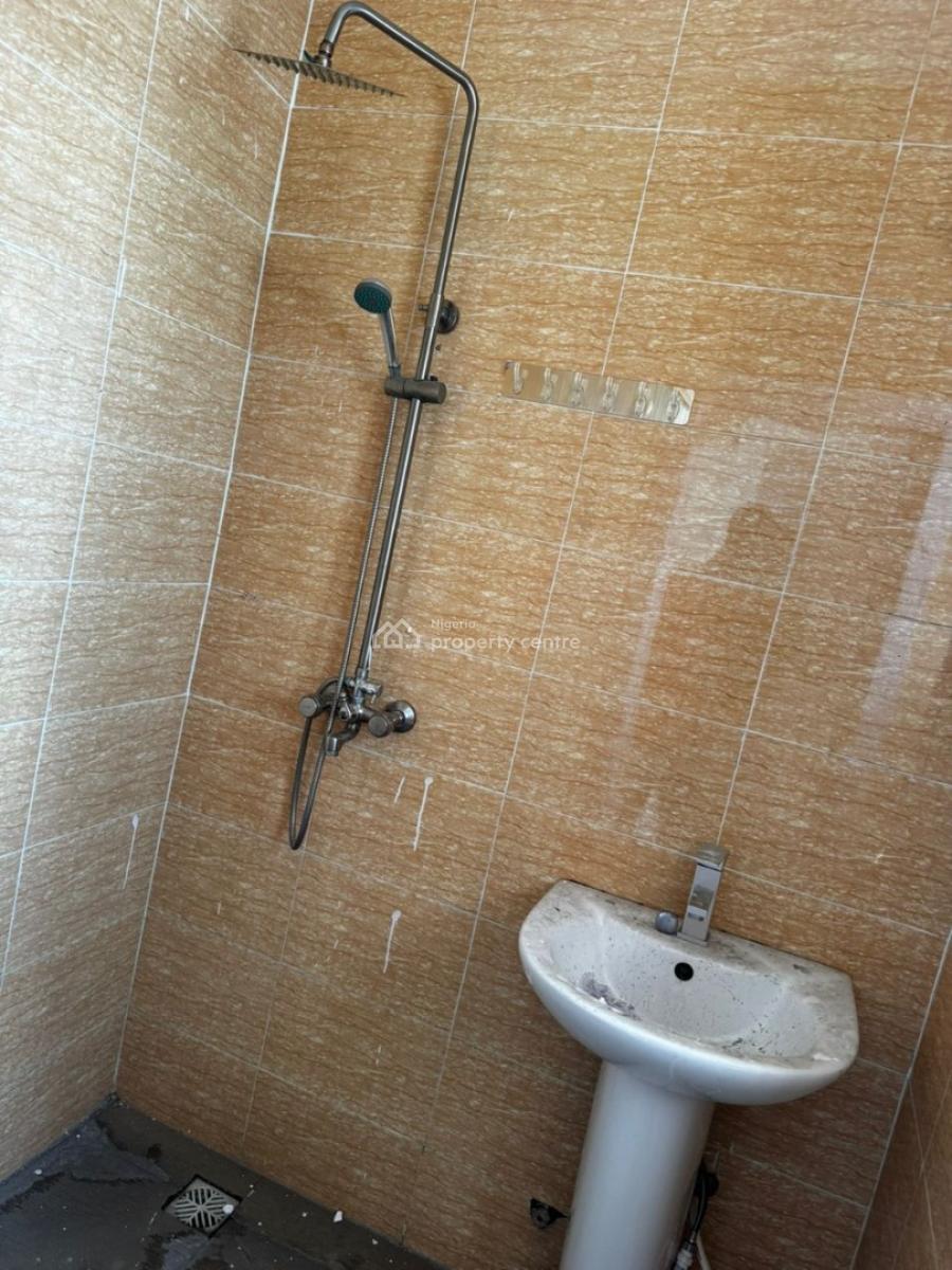 Luxury 3-bedroom Flat with Excellent Facility, Ogombo, Ajah, Lagos, Flat / Apartment for Rent