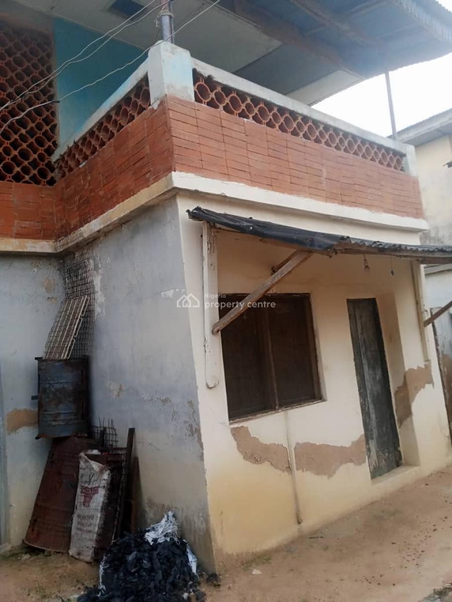 a Well Structure Block of Flats, Elewura Challenge Area, Challenge, Ibadan, Oyo, House for Sale