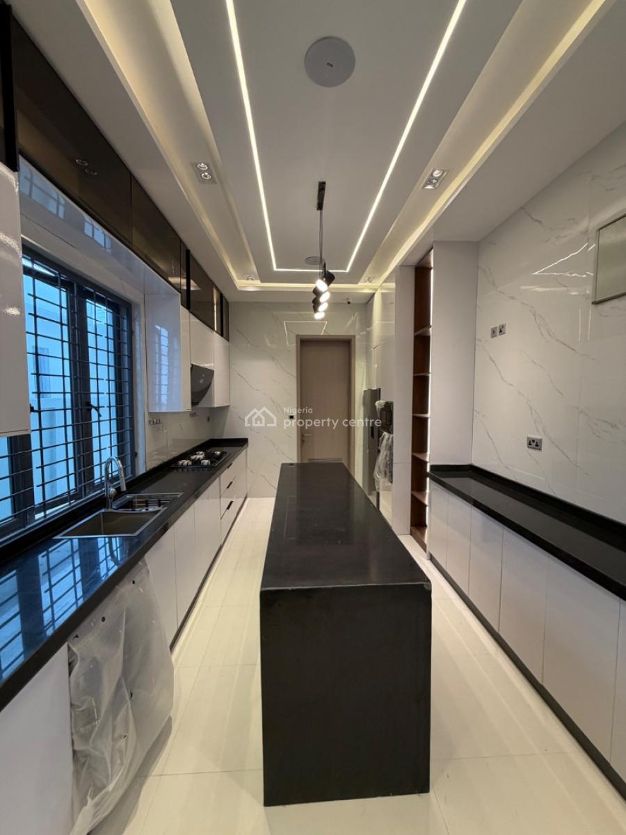 Spacious 5bedroom Detached House with Pool, Lekki Phase 1, Lekki, Lagos, Detached Duplex for Sale