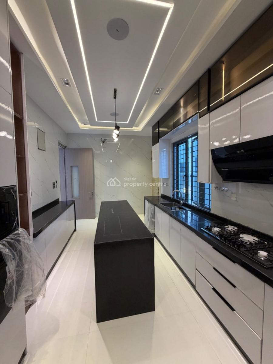 Spacious 5bedroom Detached House with Pool, Lekki Phase 1, Lekki, Lagos, Detached Duplex for Sale
